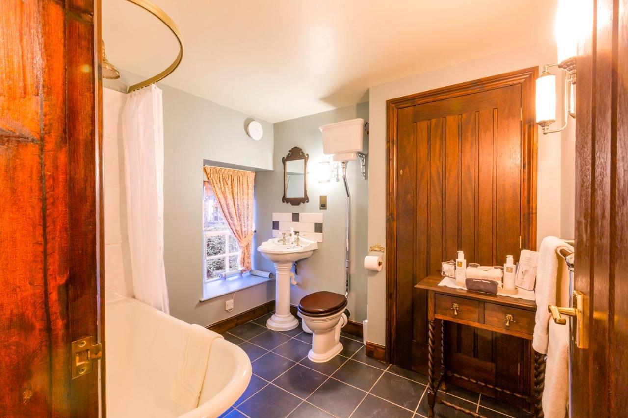 Waterwheel Guesthouse Ambleside Bagian luar foto