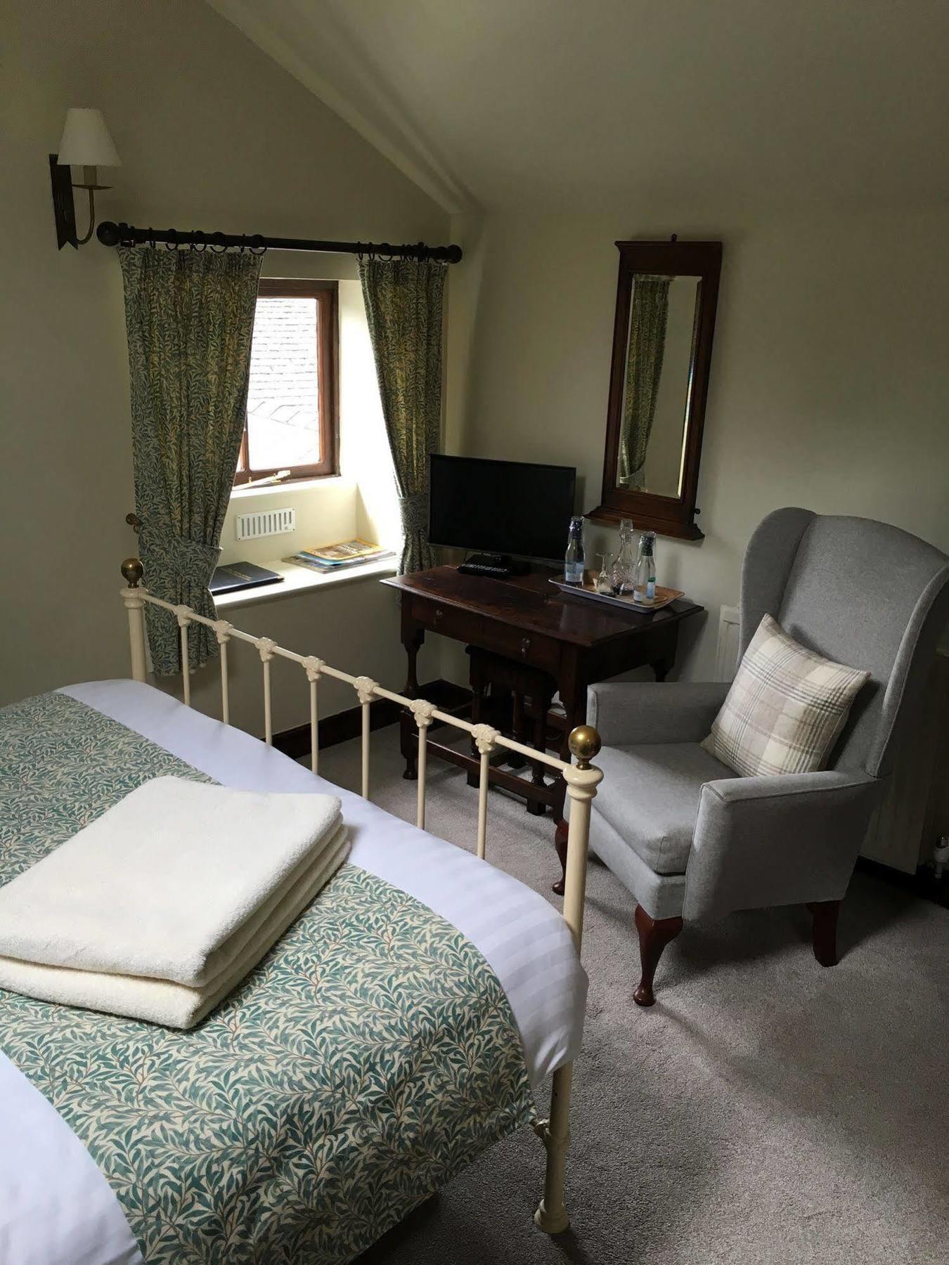 Waterwheel Guesthouse Ambleside Bagian luar foto